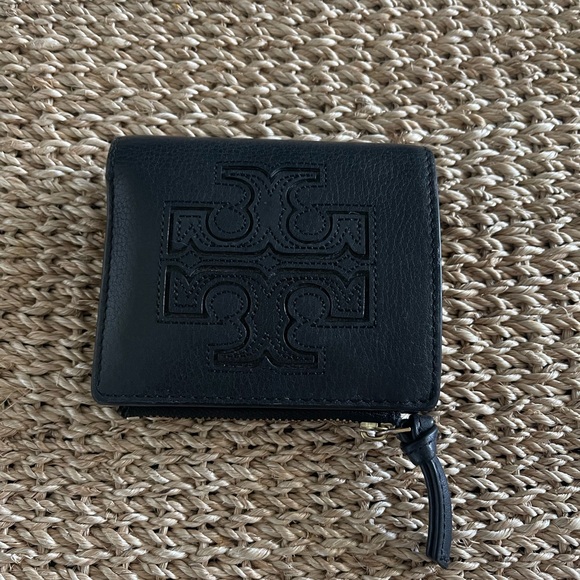 Tory Burch Handbags - TORY BURCH BLACK BI-FOLD MINI WALLET
